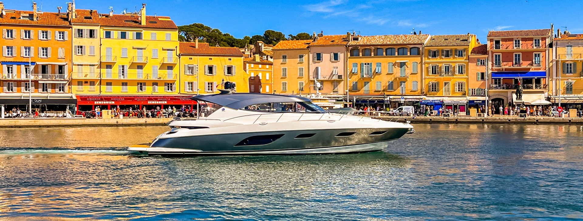 Riviera 6000 Sport Yacht Platinum Edition