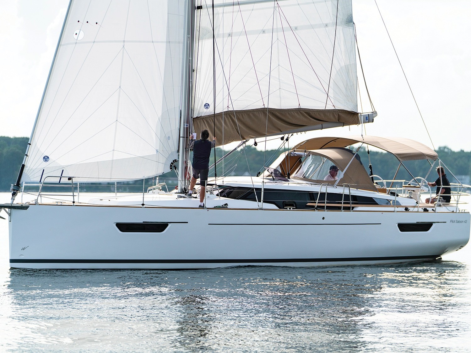 Pilot Saloon 42