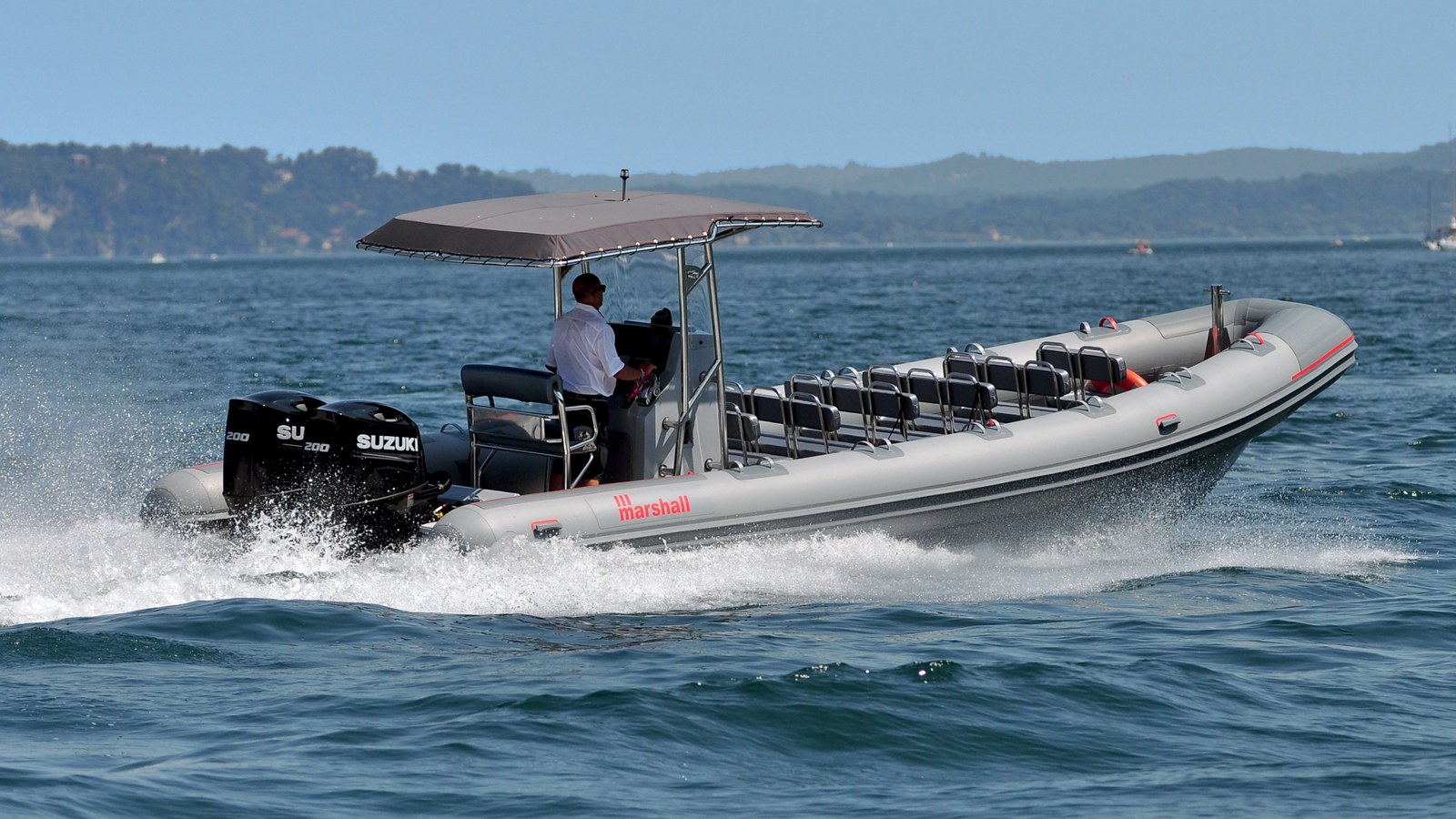 M 320 OPEN PRO