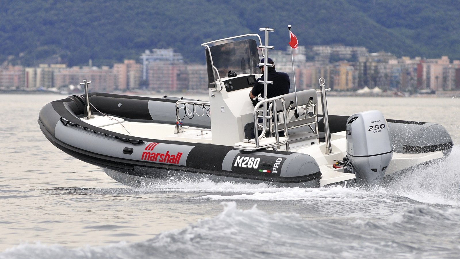 M 260 OPEN PRO