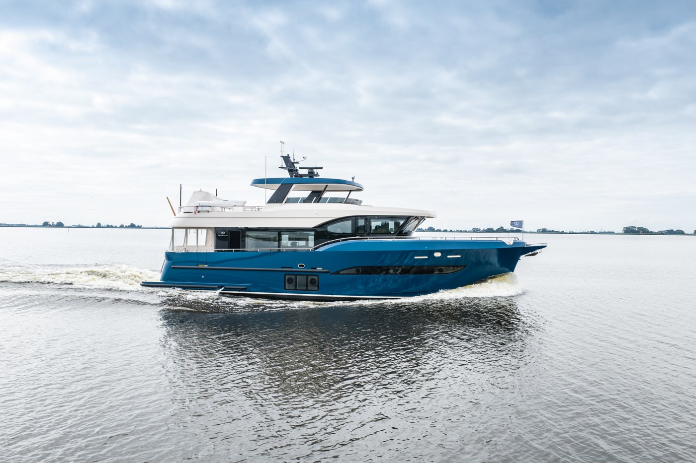 Steeler Yachts Ocean Explorer 67