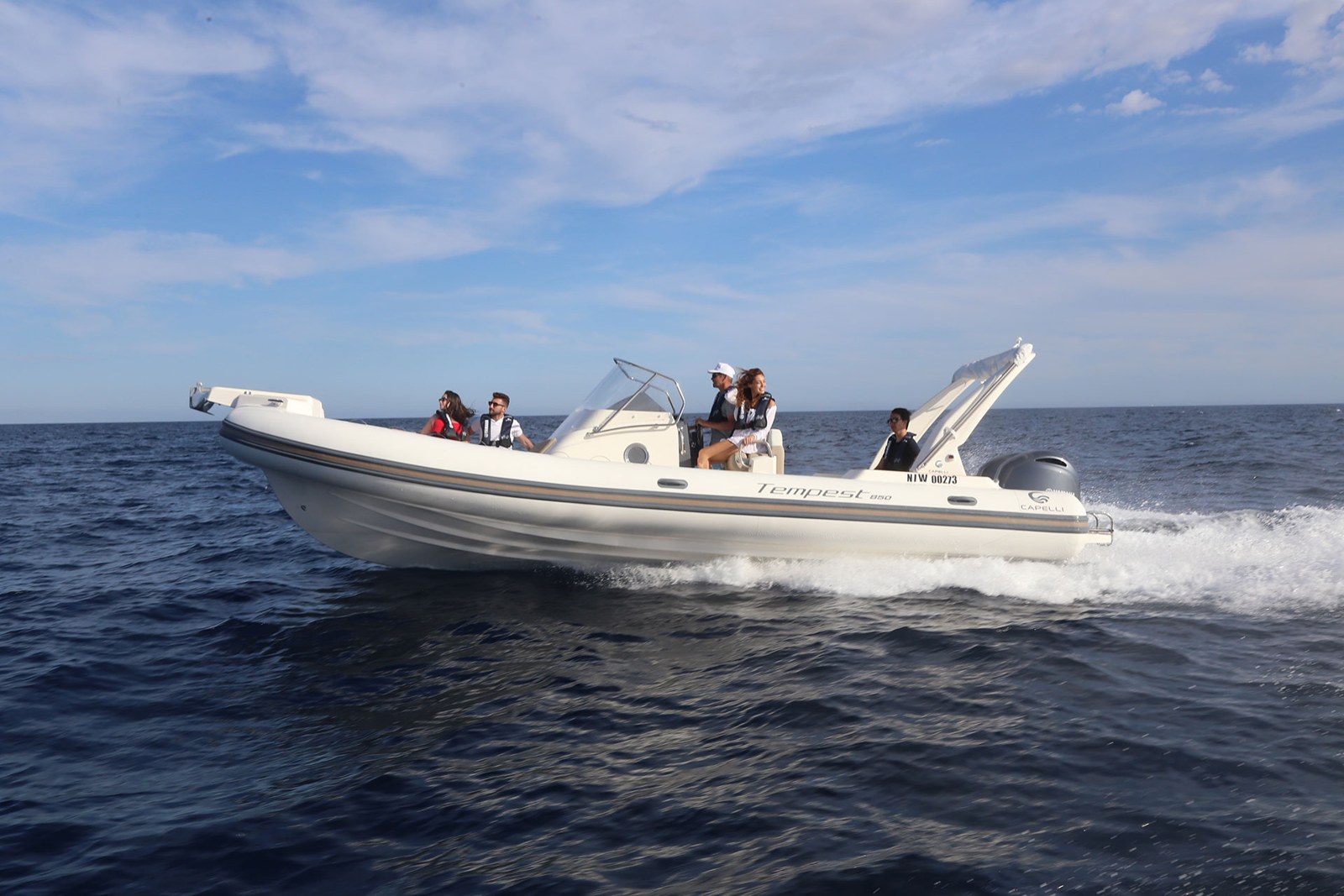 Tempest 850 Open