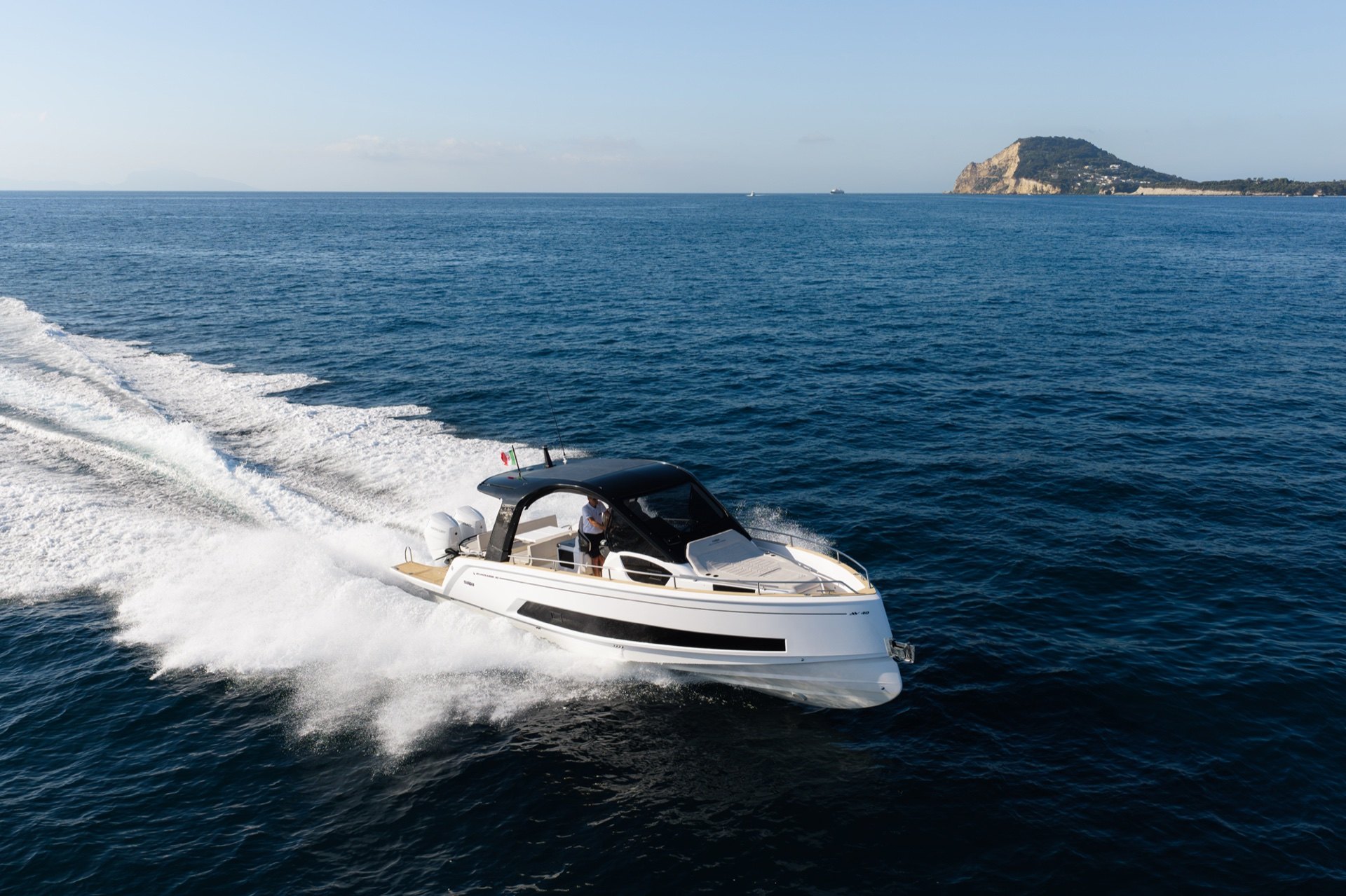 Salpa, image from the official website