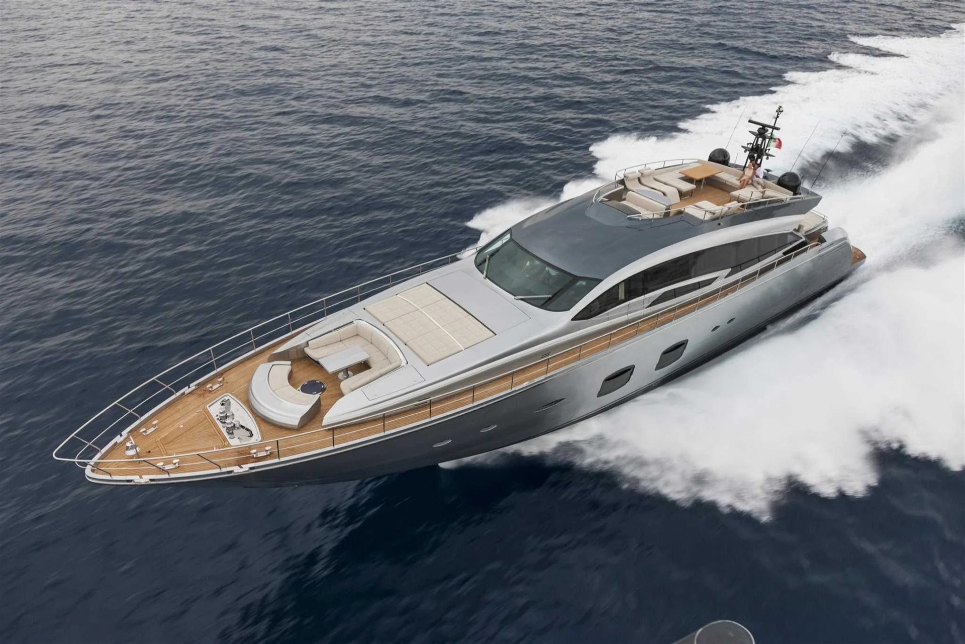 Pershing 108