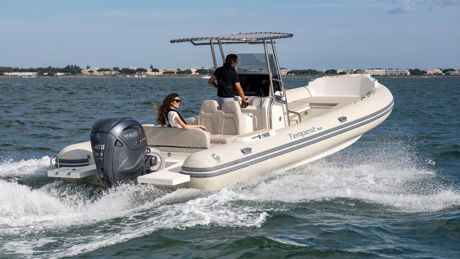 Tempest 900 Luxe